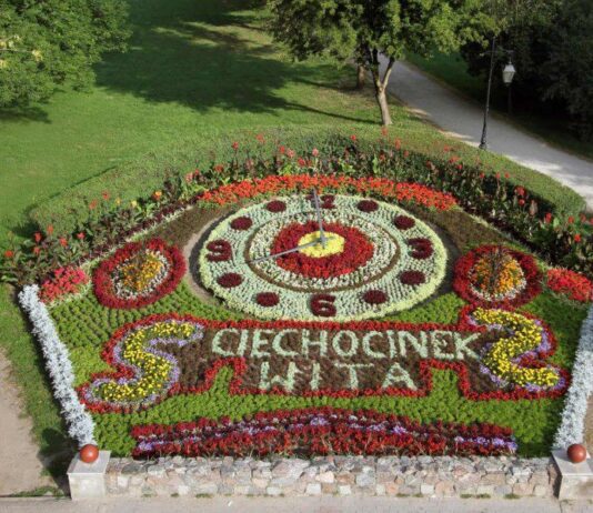 Квітковий годинник в Чєхочінеку