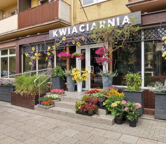 Kwiaciarnia White8 & Flowers Place